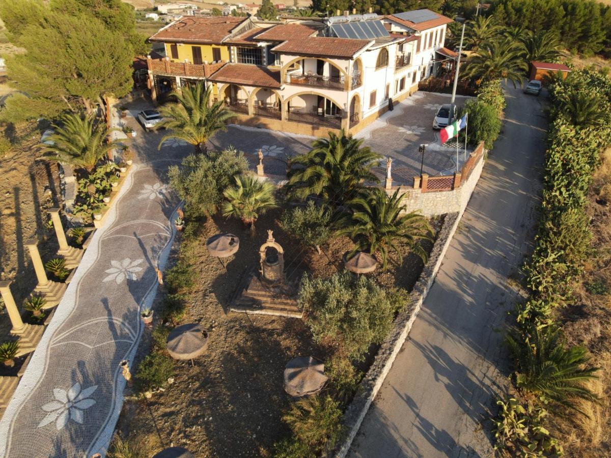 Agriturismo Reggia Saracena อากริเจนโต ภายนอก รูปภาพ