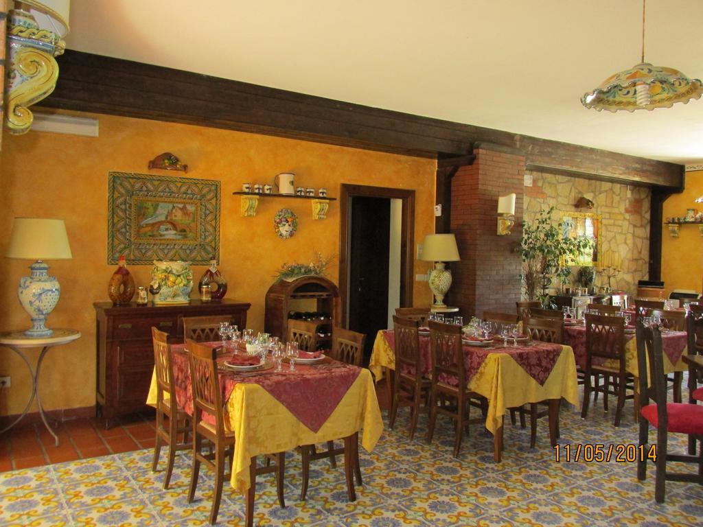 Agriturismo Reggia Saracena อากริเจนโต ภายนอก รูปภาพ